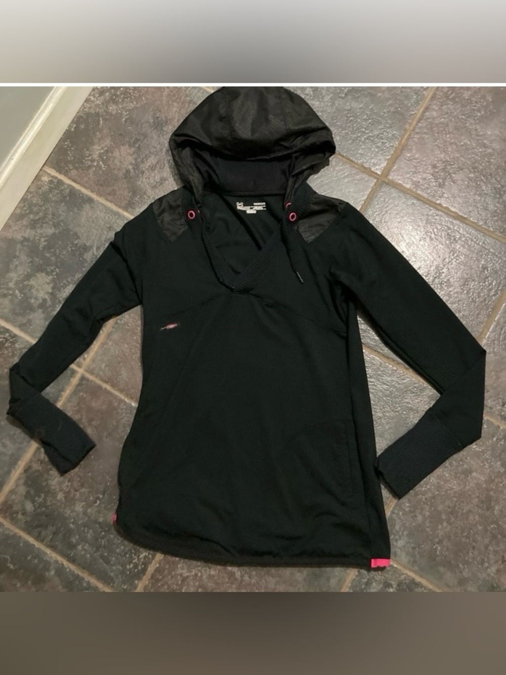 Vintage Under Armour Studio/Yoga Collection Long Sleeve Pullover Hoodie Size M